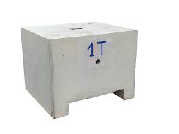 109 - L1000 -  Plot Béton 1T - 920x820x690mm - Embase pour structure carrée 300/400